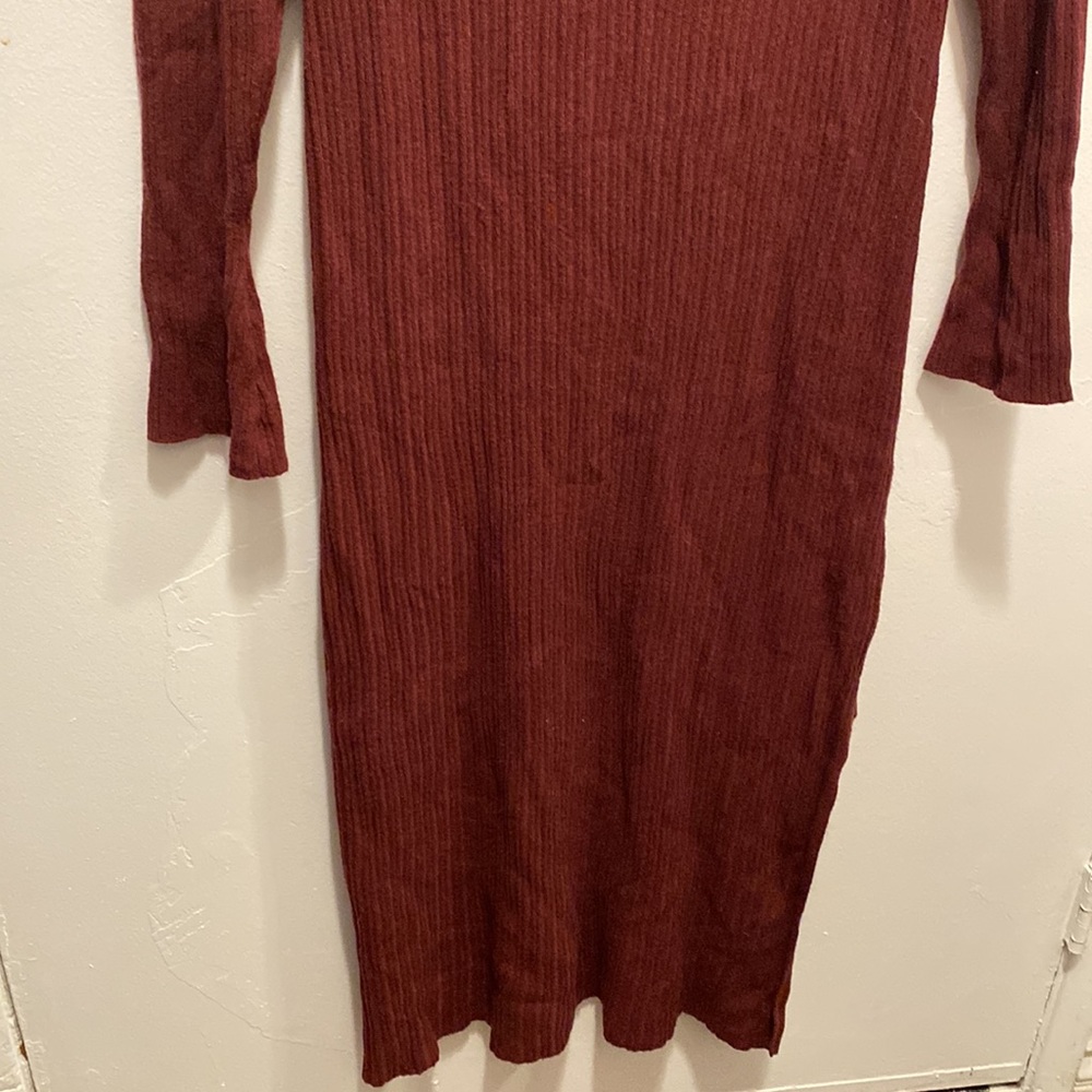 ASOS Design Curve Ribbed Burgundy Dress - Picture 3 of 4